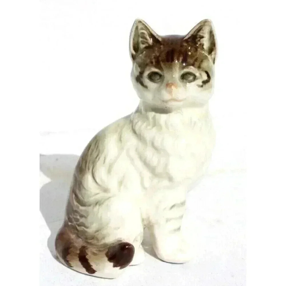 Vintage Brown Cat Figurine Porcelain Figurine Statue - Made in Japan